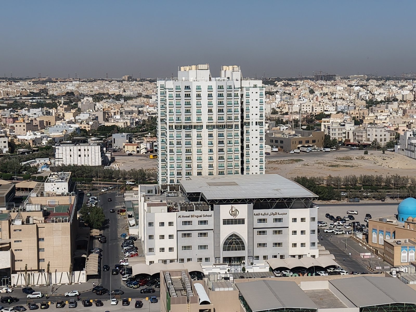 Al-Awail Bilingual School - شركة الأداء الأول